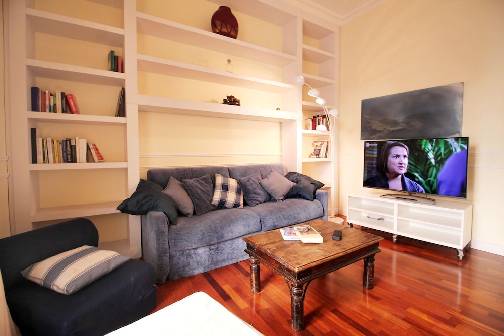 Wonder Prestigious Apt
