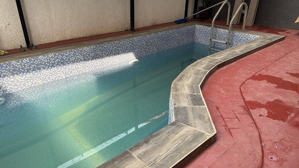 Serene Oasis in Lagos - Private Pool & Relaxing Ambiance
