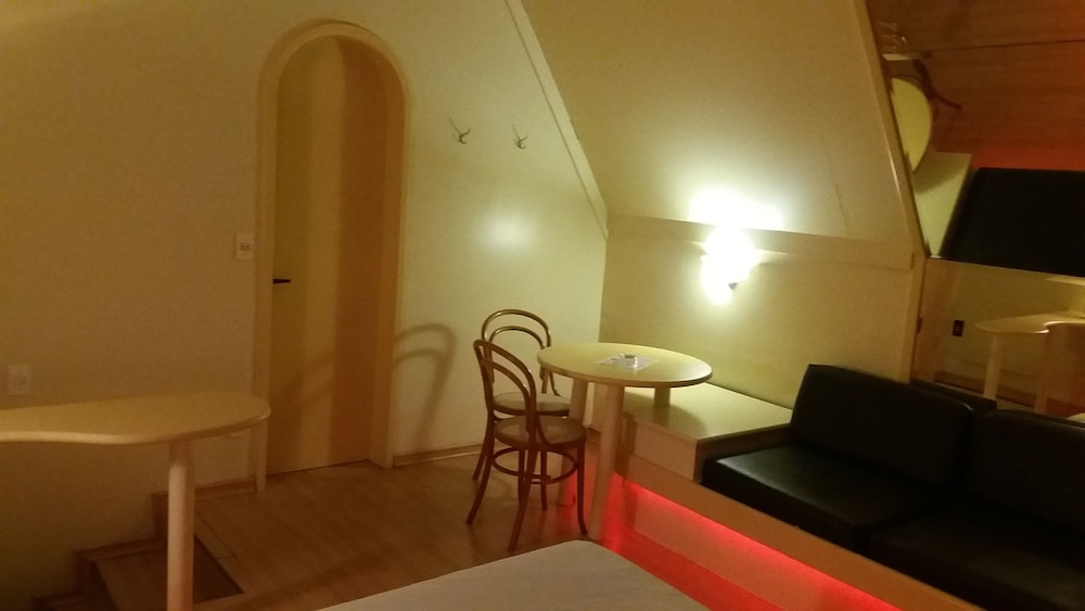 Motel dos Arcos