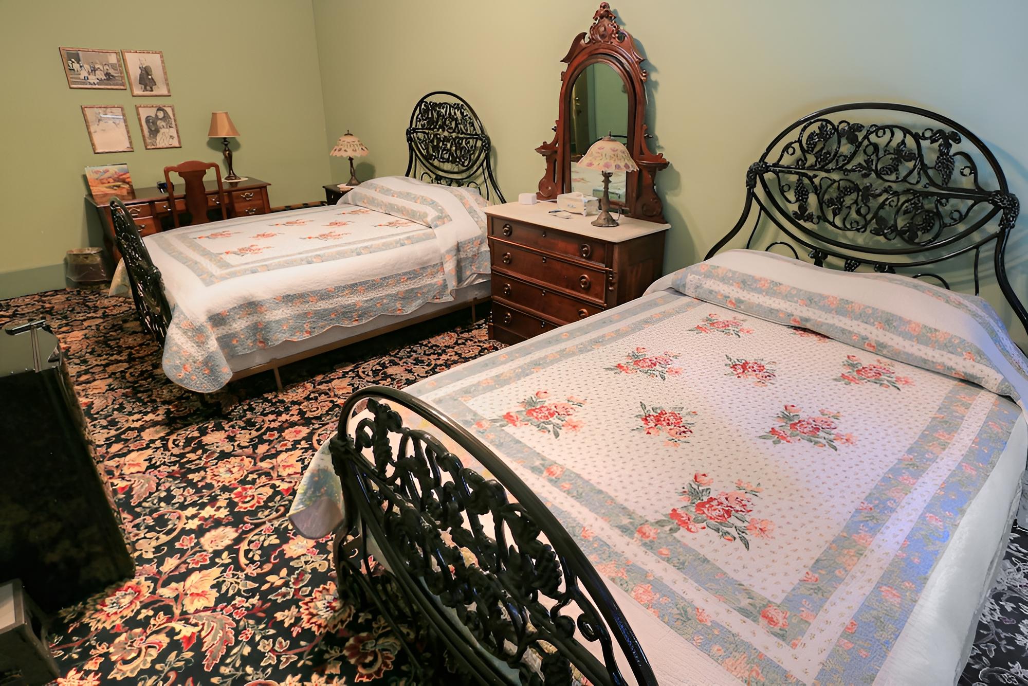 Daytona Beach Vacations - The Weinhard Hotel - Property Image 23