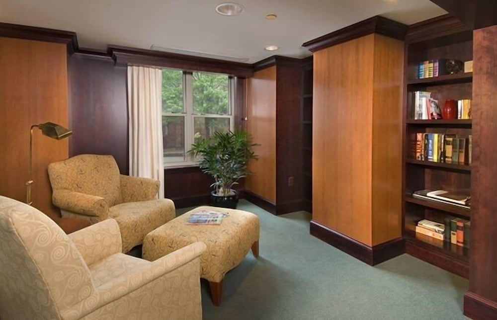 Weichert Suites at Andover House