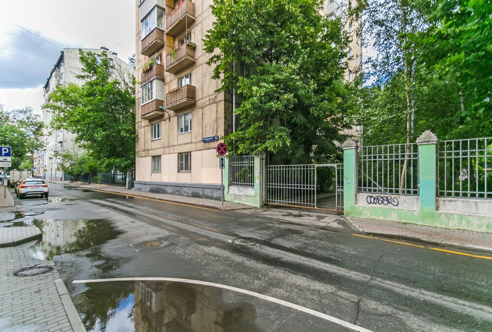 Apartment on Ogorodnaia Sloboda 10