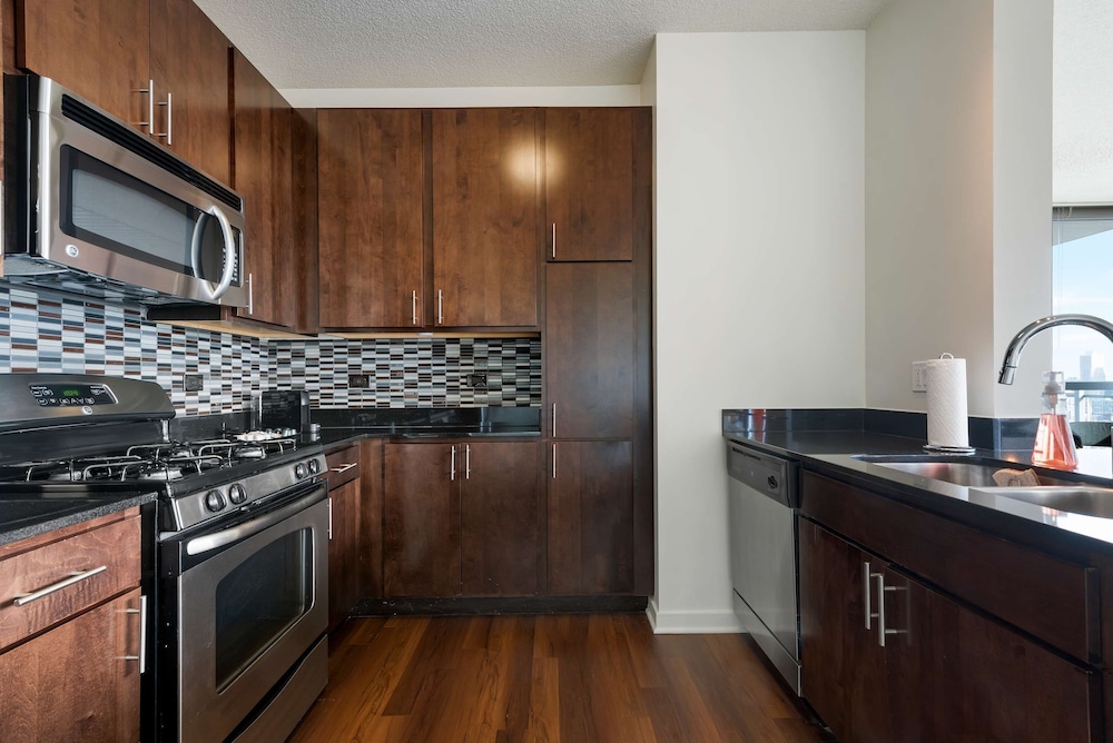 Fulton Group Stay 2 Apartments Skyline Views