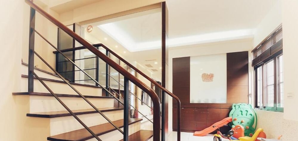 VV House