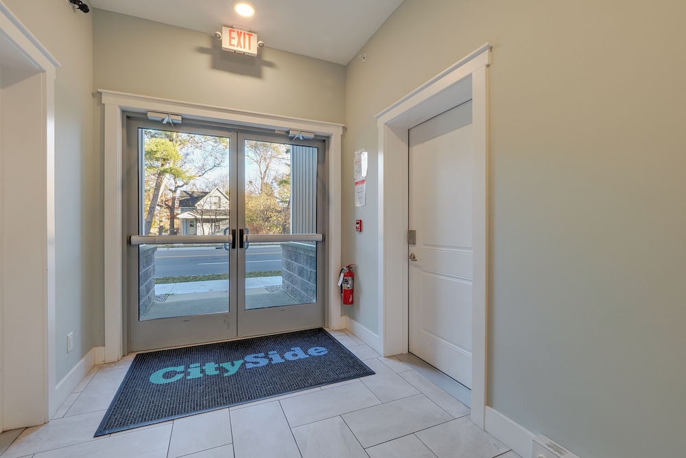 Walk to Beach: Traverse City Condo on Front Street