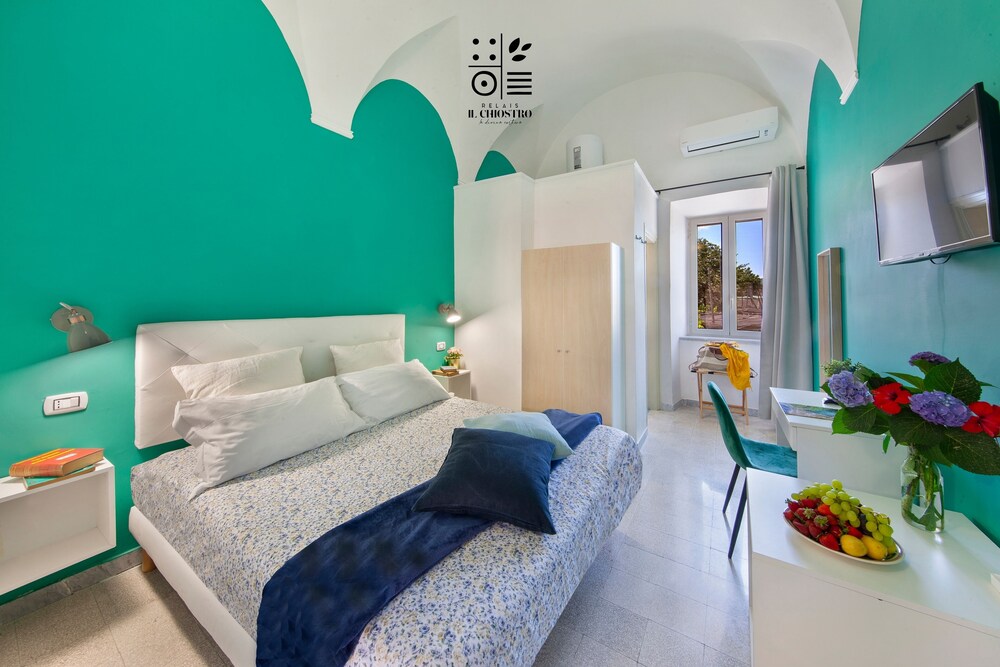 Relais il Chiostro Historic Courtyard and Panoramic Terrace near Sorrento — 14