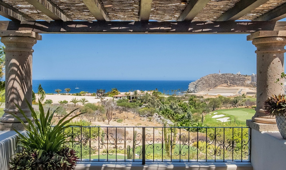Stunning Ocean Views, Private Pool, & Seaside Golf
