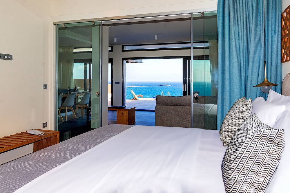 Amphitheatre Suites view 2