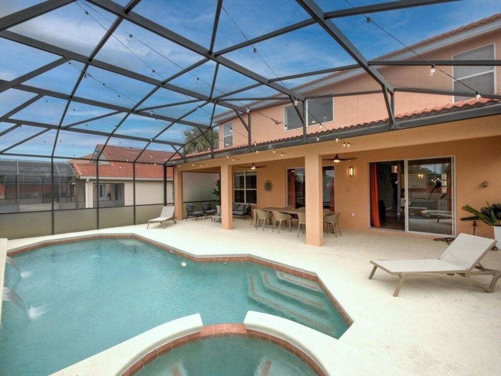 Six Bed Pool Villa In Resort -close To Disney! 6 Bedroom Villa