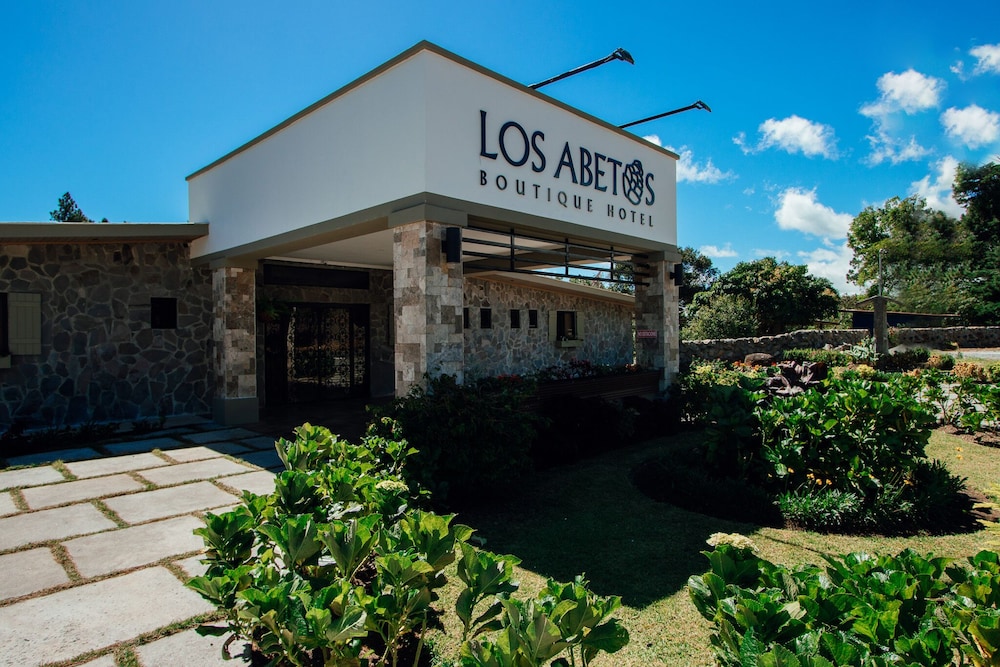Hotel Los Abetos Boutique Hotel - Image 1