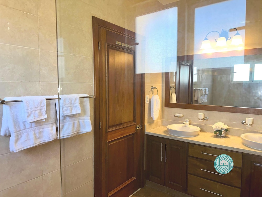 Rheia Properties - Sosua Ocean Village
