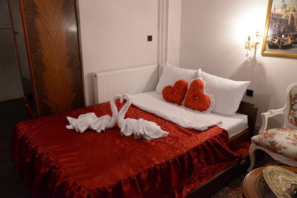 Vivaldi Suites view 5