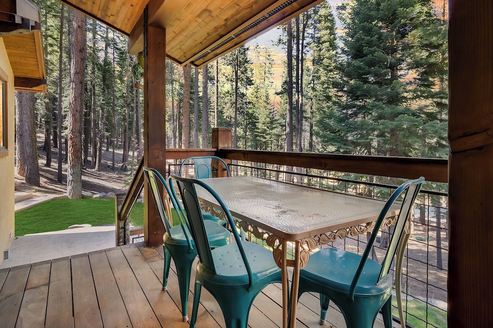 Star Haven Retreat 5 BDR Stunner!