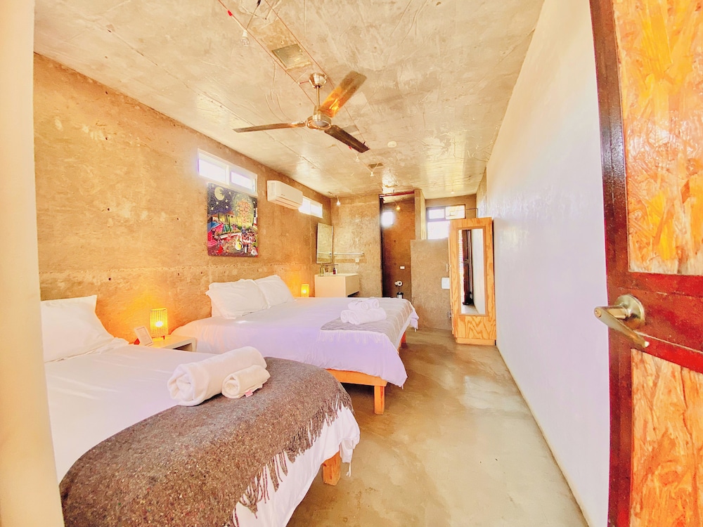 Perro Surfero Hotel Boutique - Todos Santos, BCS