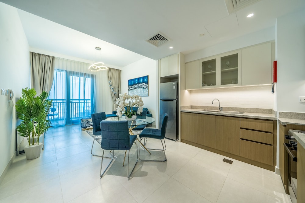 Primestay - Creekside Residences - Creek