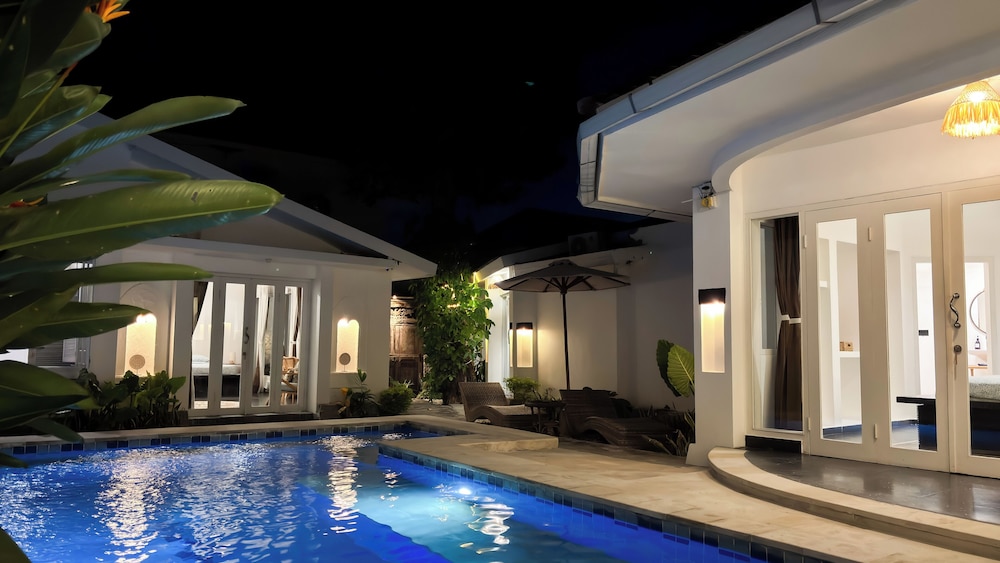 LaLeBay Seminyak