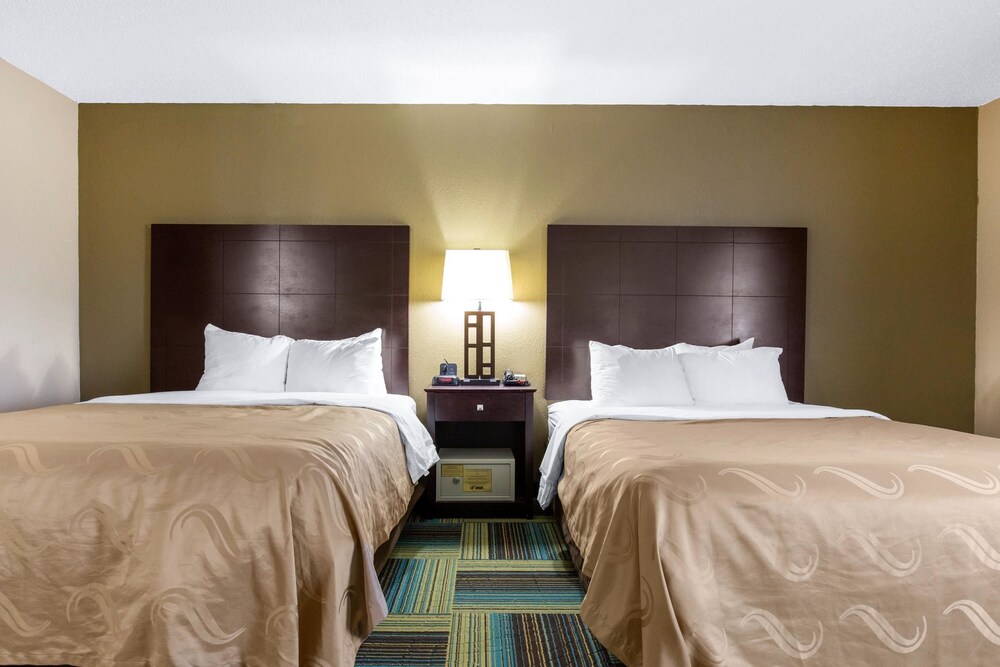 St Louis Vacations - Quality Inn Suites Arnold - St Louis - Property Image 19