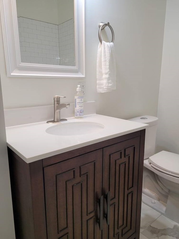 Walk to Duke Campus 1 Bedroom in Trinity Park