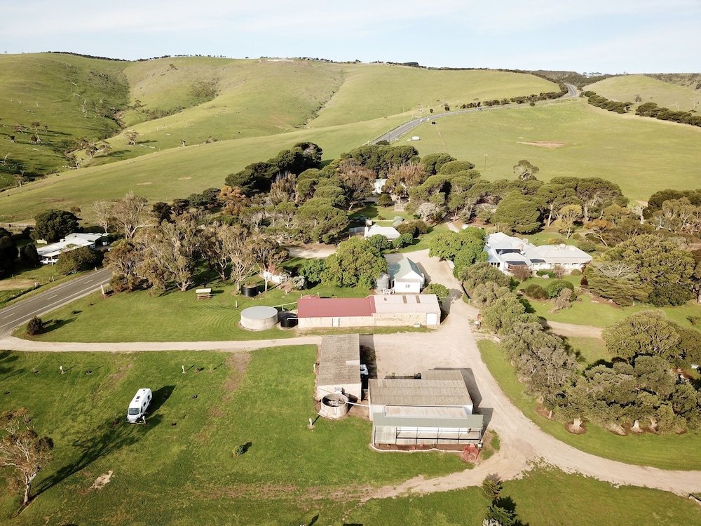 Cape Jervis Accommodation & Caravan Park