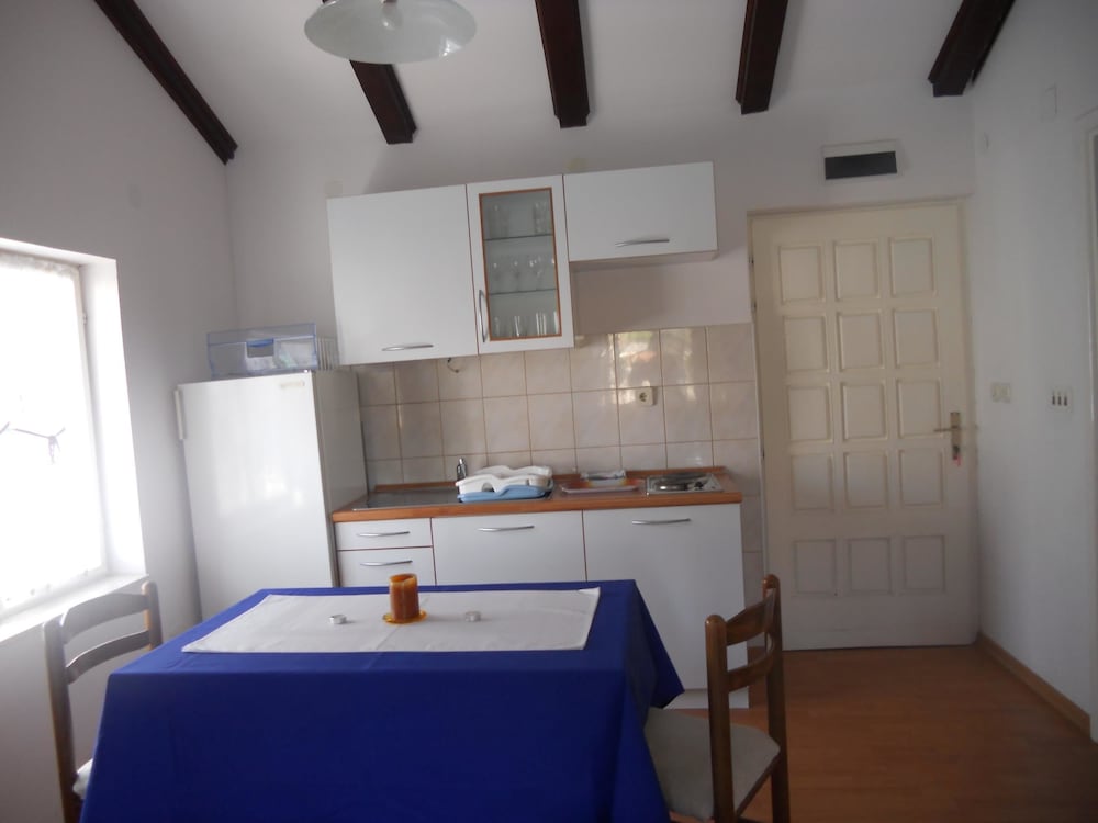 Apartments Ivanka Bilo 591 view 3