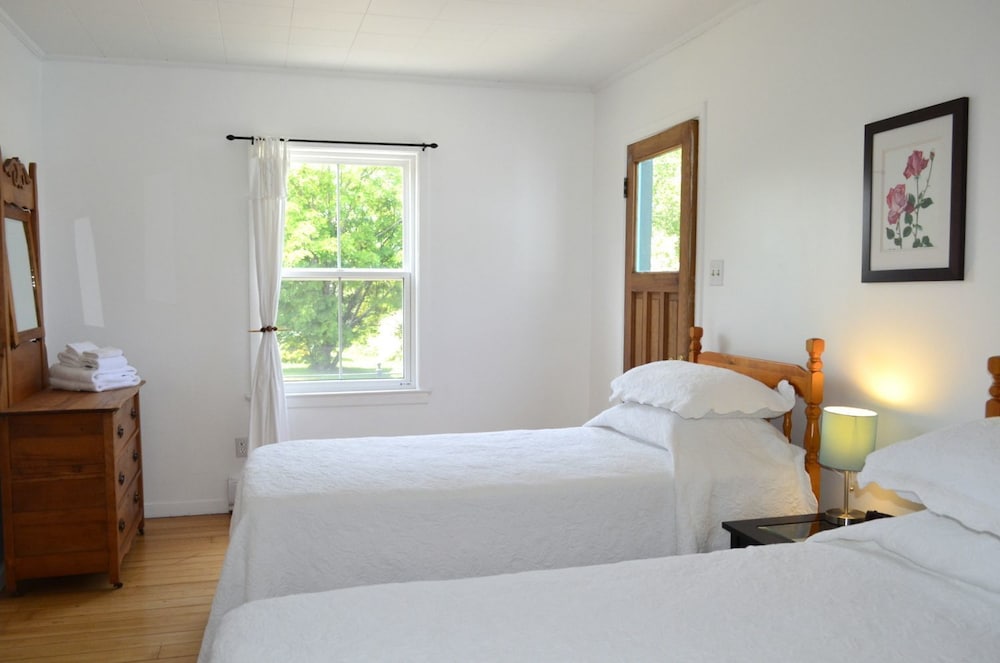 Still Point Lodge & Cottages