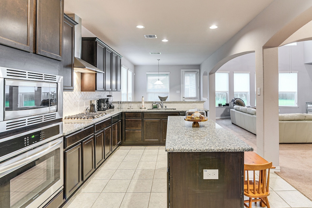Grand Family Home w/ Patio & Fenced Yard in Arcola