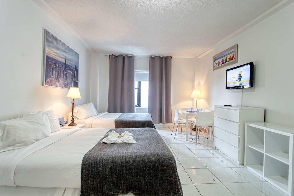 Private Apartments at the Casablanca