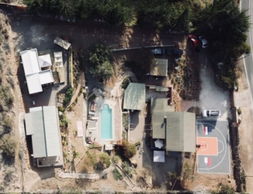 Girasol Cabin BBQ Kitchen Parking Shared Pool
