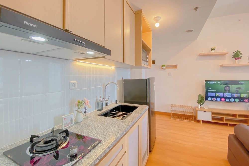 Comfy 1BR at 35th Floor Tokyo Riverside PIK 2 Apartment