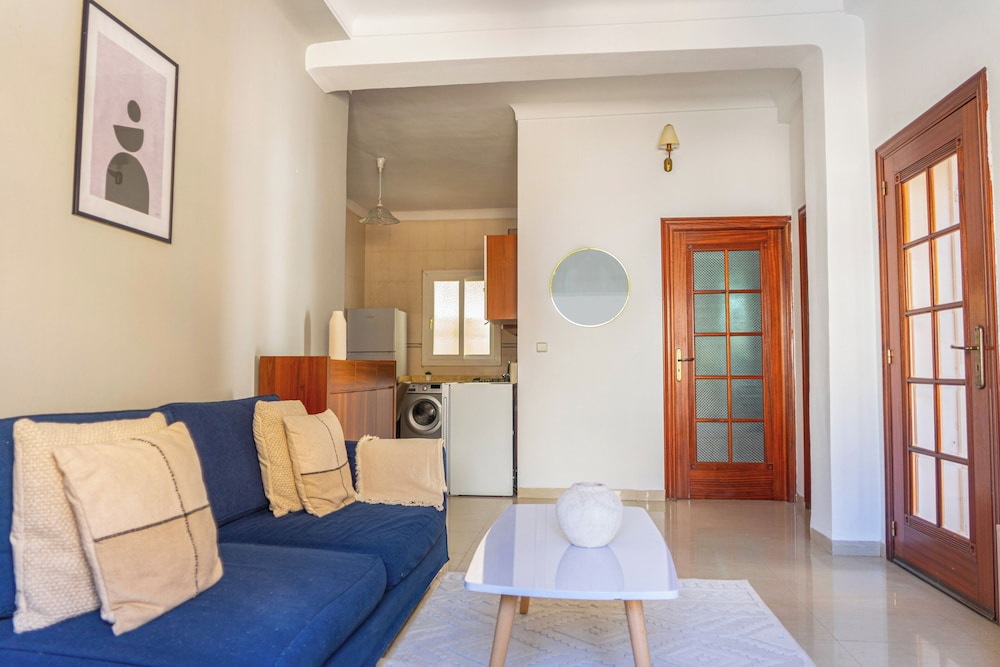 Charmant Appartement au Cœur d'Hydra
