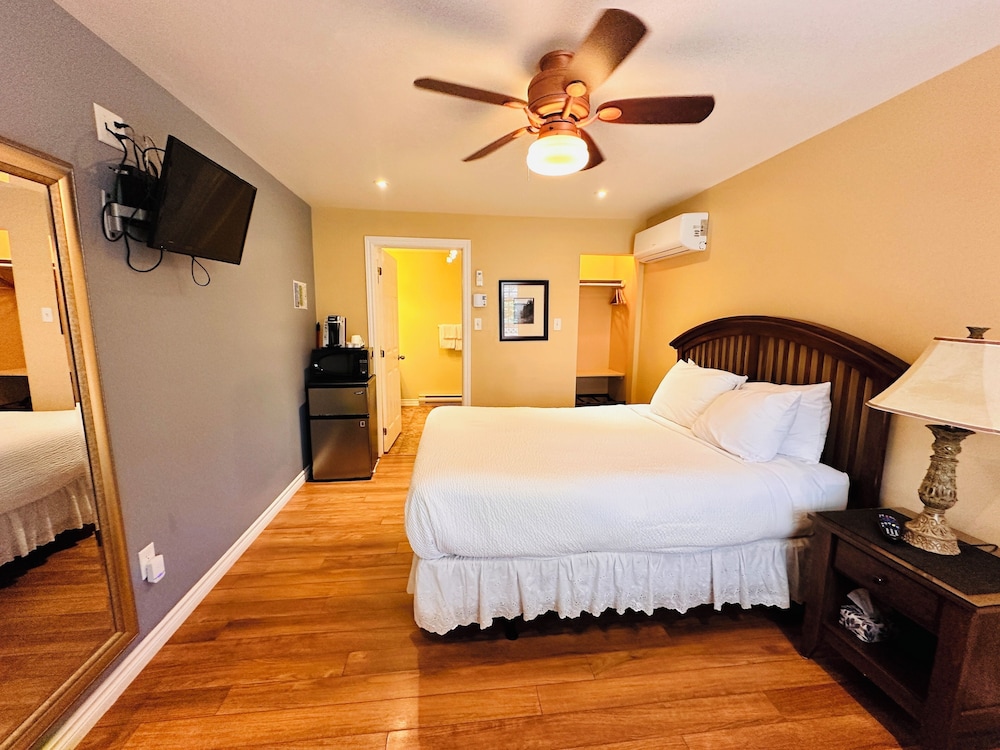 Skyline Cabins