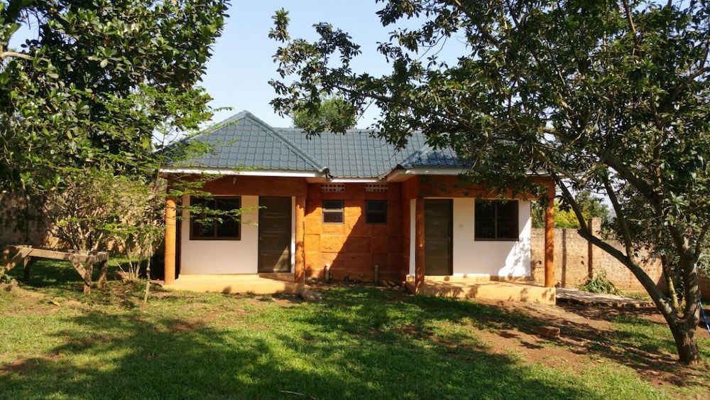 Nakoosi Eco Lodge & Backpackers