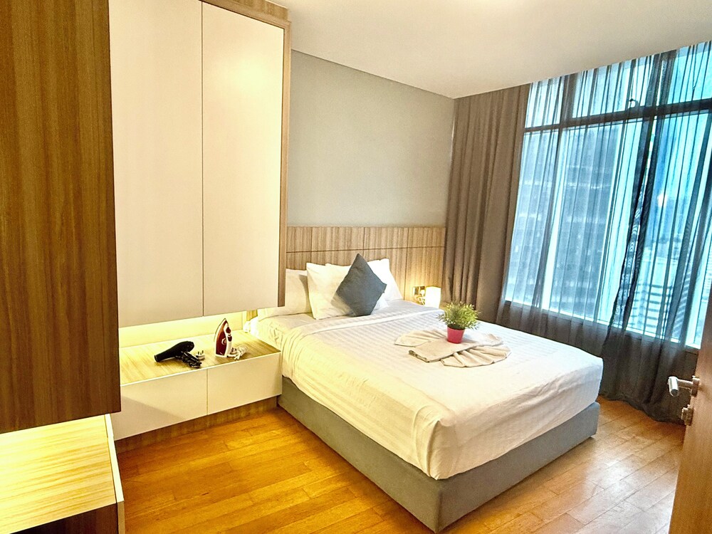 Vortex suites klcc