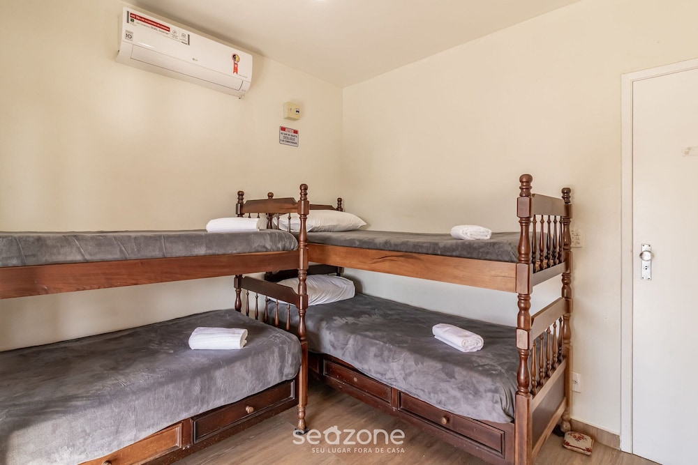 Spacious House 300m From Praia do Pero - Vvp0027