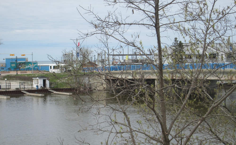Edgewater Resorts - Edgewater Cottages