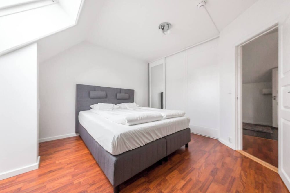 Penthouse by Brosundet, Free Parking Space