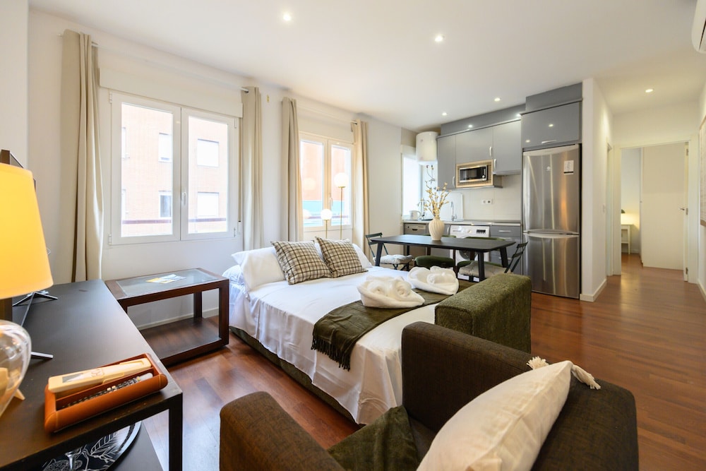 M Mal71b Moderno Piso de 1 Dormitorio en Madri