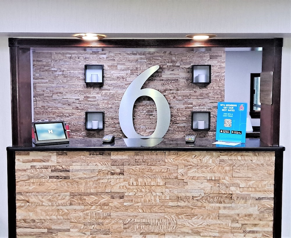 Annapolis Vacations - Motel 6 Catonsville, MD - Baltimore West - Property Image 1