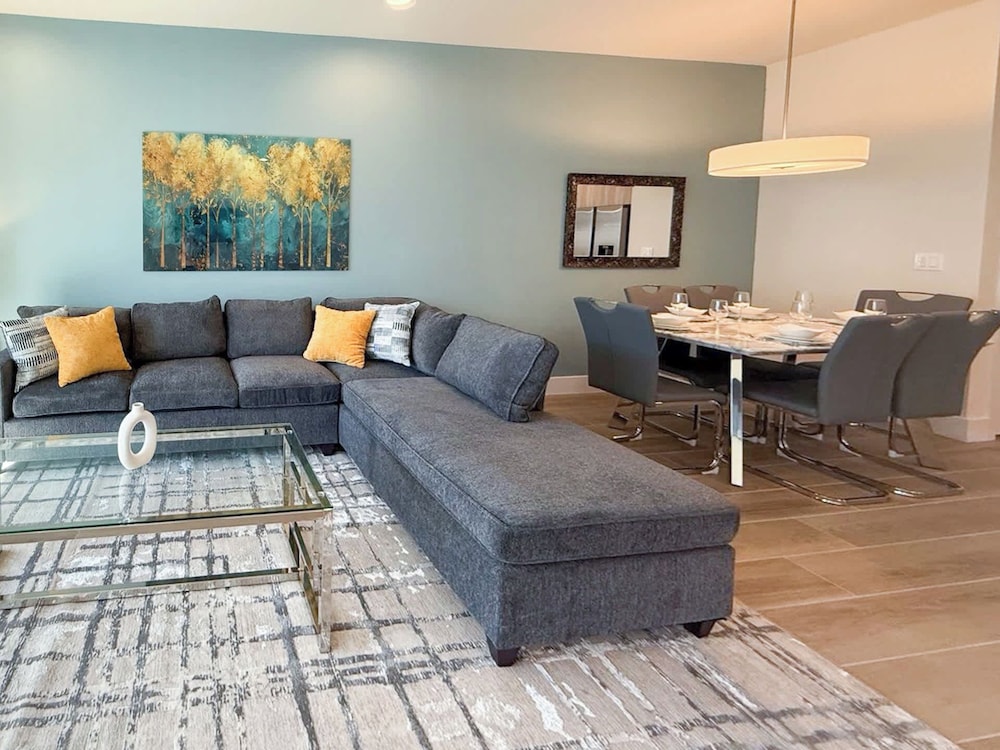 Upstay Tranquility Townhome w Private Pool