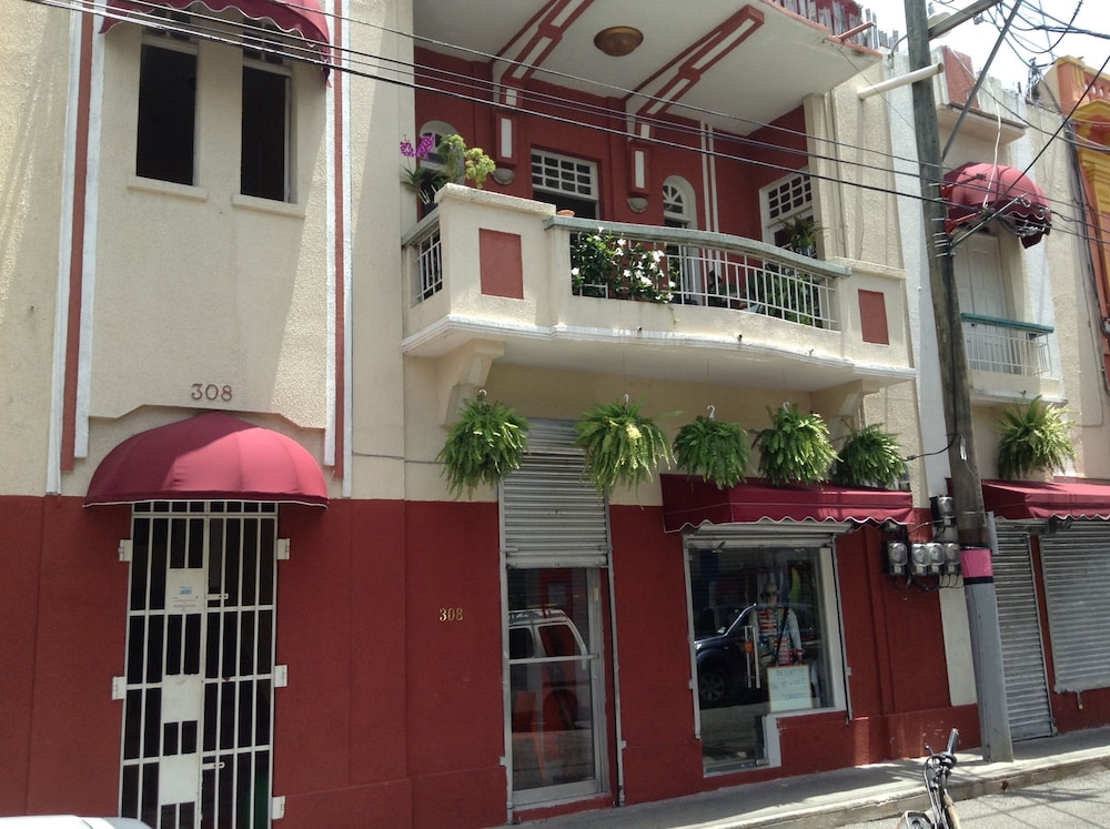 Adam Suites