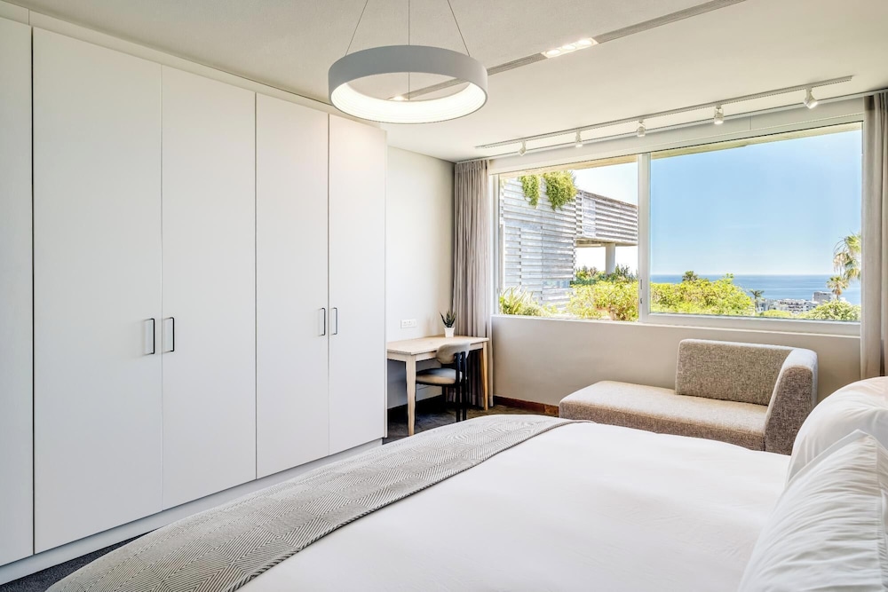 Opulent Spacious Fresnaye Sea View Leonotis Villa