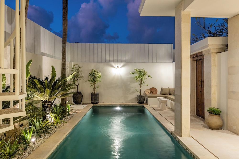 Modern Villa 2BR Casa Azuca by OriVista