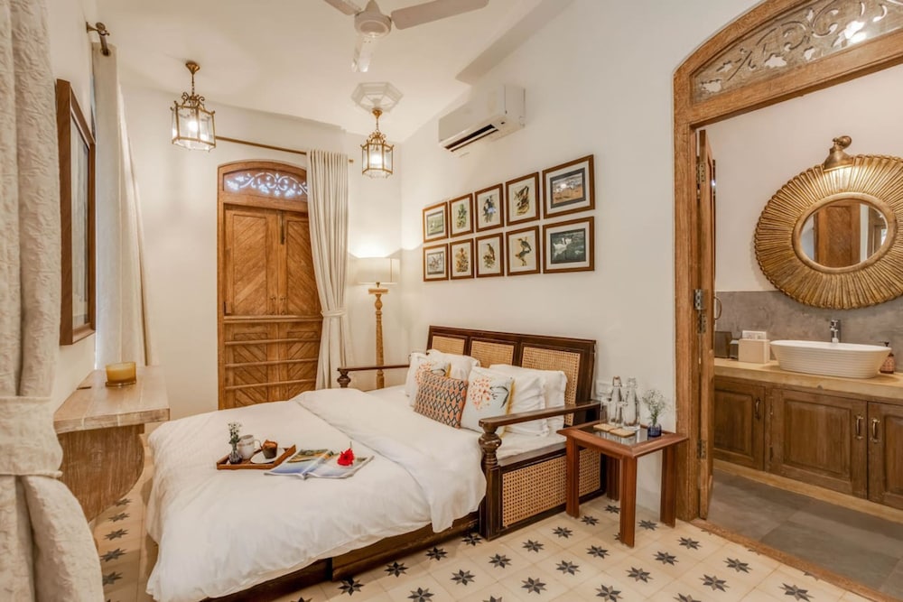 4bhk Villa in Siolim Pool Lush Forest View