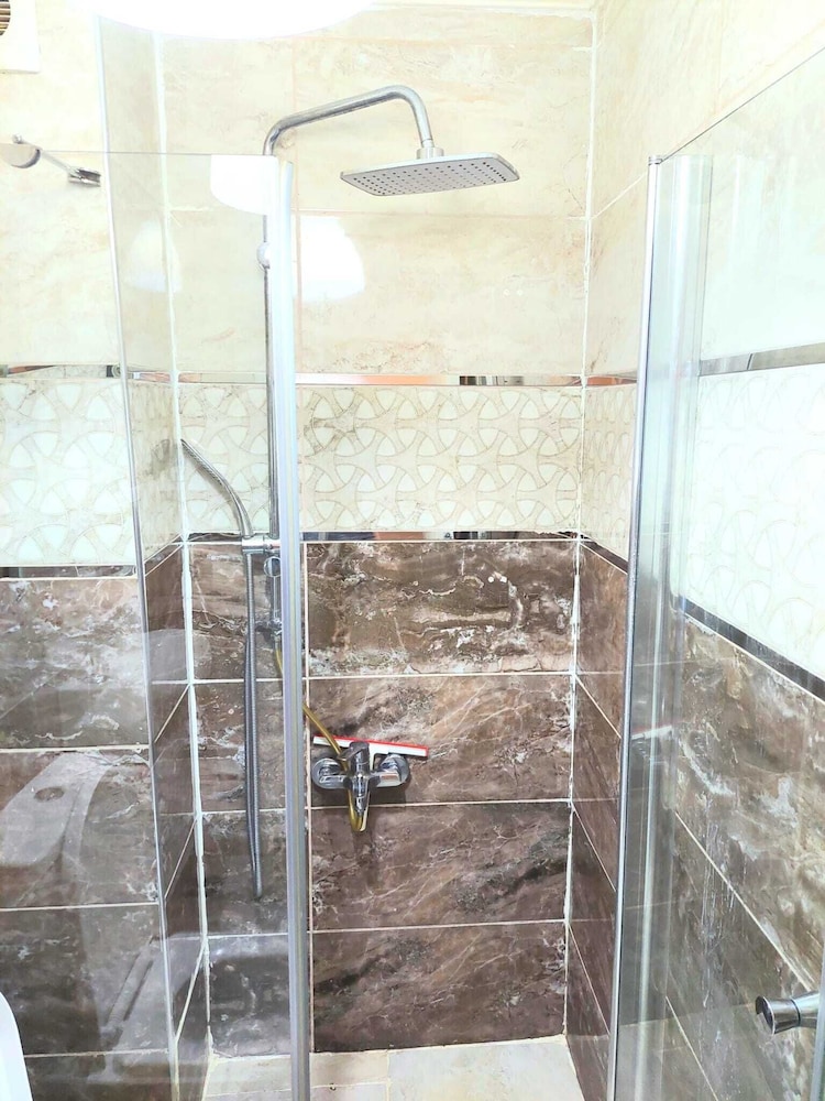 La Bella Otel - Image 78