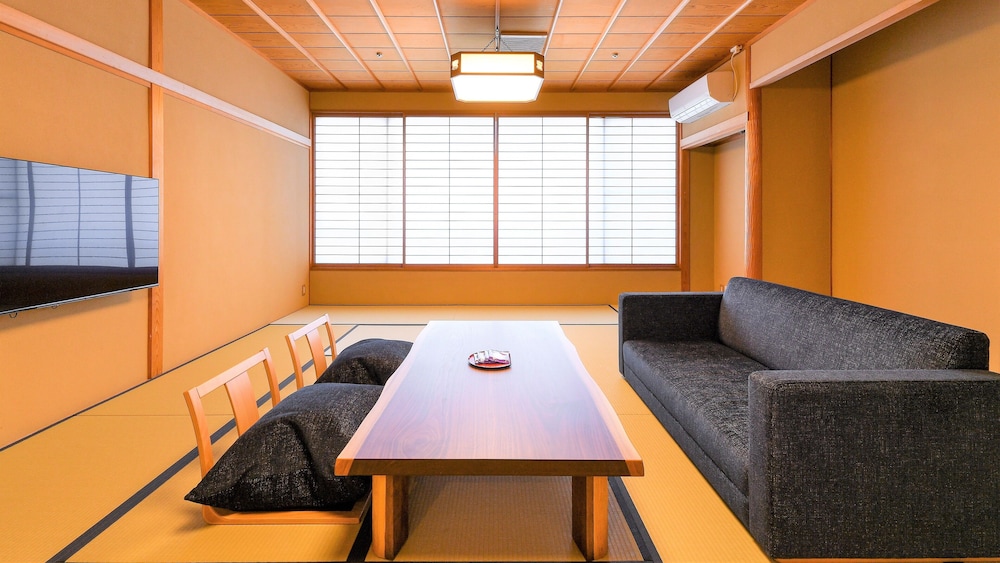 Awazu-Spa Tourist Hotel Kitahachi