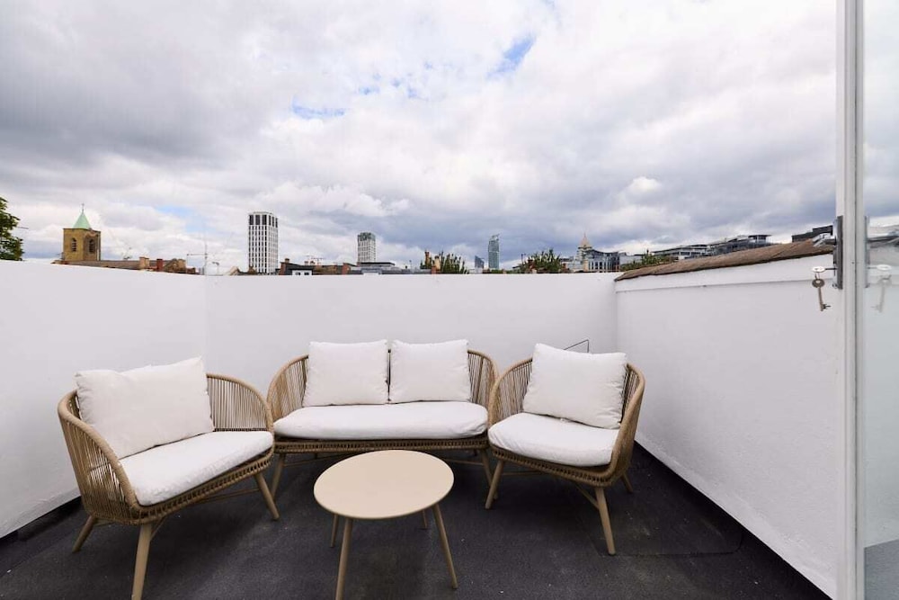 The Fulham Arms - Elegant 3bdr Flat With Terrace