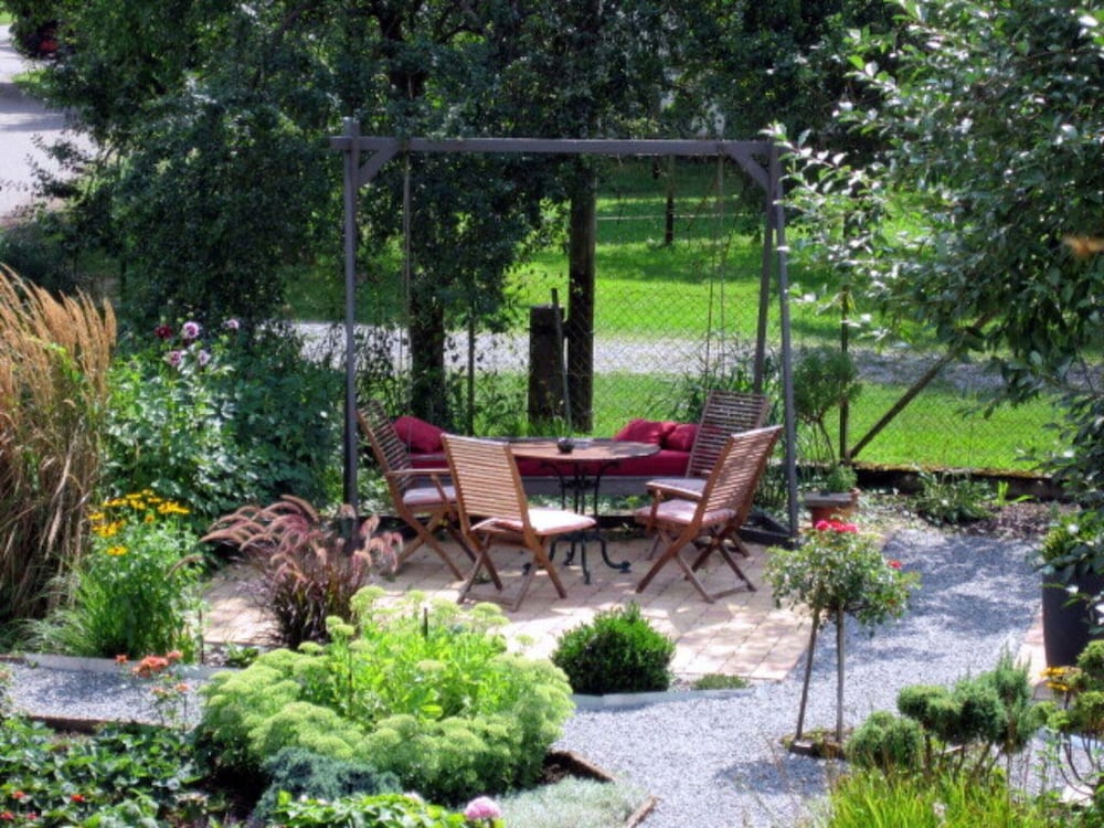 Giessler Modern Retreat