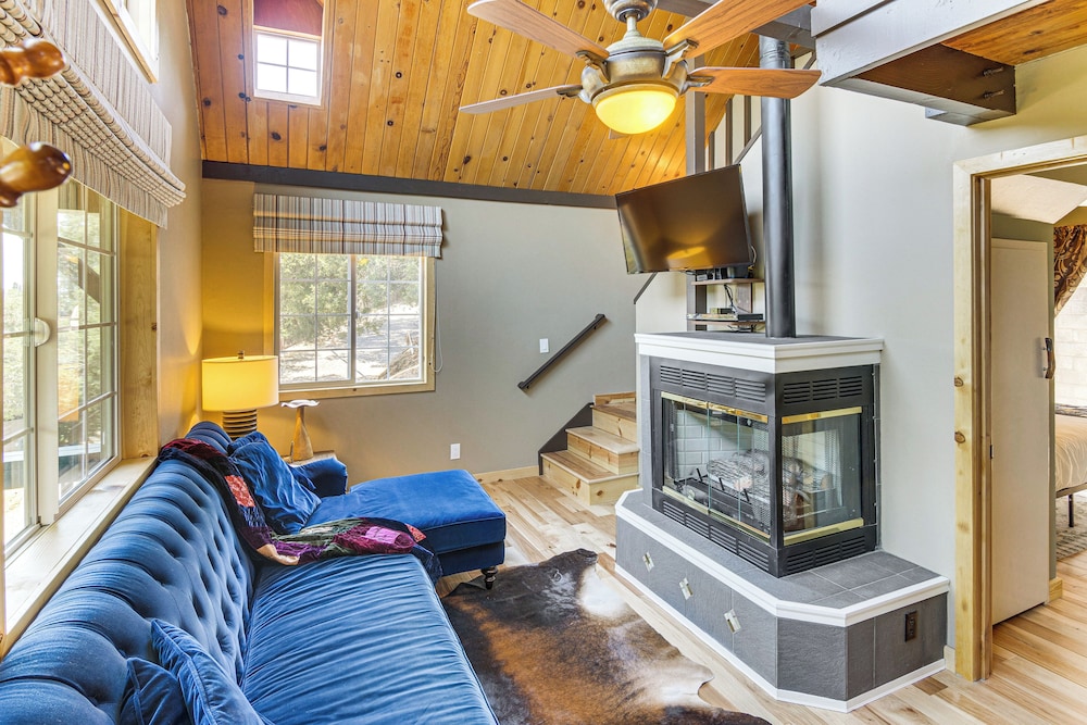 The Storybook Cottage: Every Stay Tells a Story!