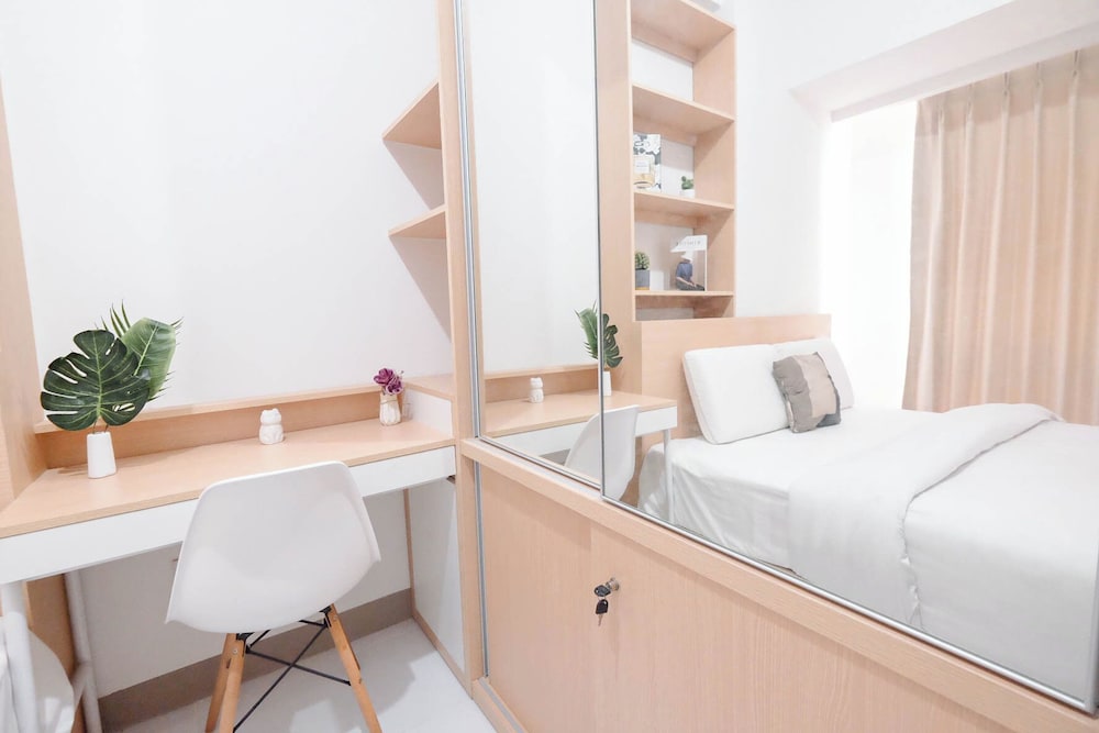2Br (No Kitchen) Near Tokyo Hub At Tokyo Riverside Pik 2 Apartment