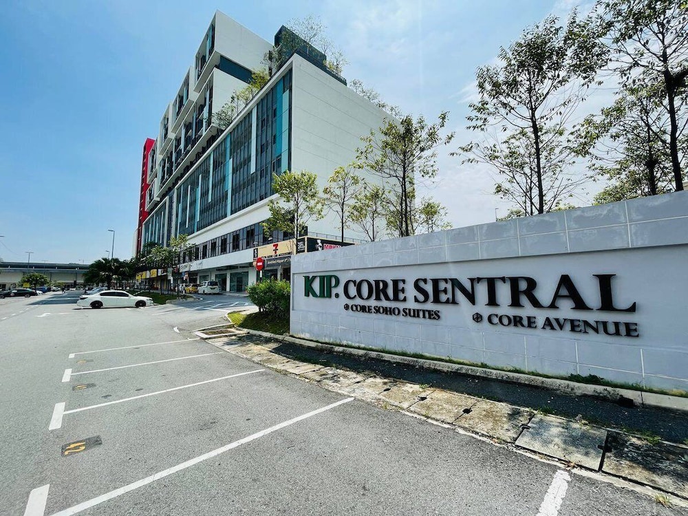 CoreSoho Suite by BKAstaycation KotaWarisan Sepang KLIA Airport, Free WiFi photo 1